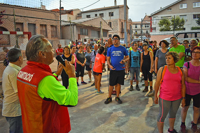 Inici de la Caminada Nocturna a les Pistes de l’Escorxador, dins del programa de la Festa Major de Súria.