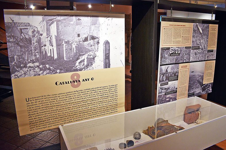 Imatge de l’exposició 'Sota les bombes. Els atacs aeris a Catalunya durant la guerra civil’, dins del programa de la Diada Nacional de Catalunya a Súria.