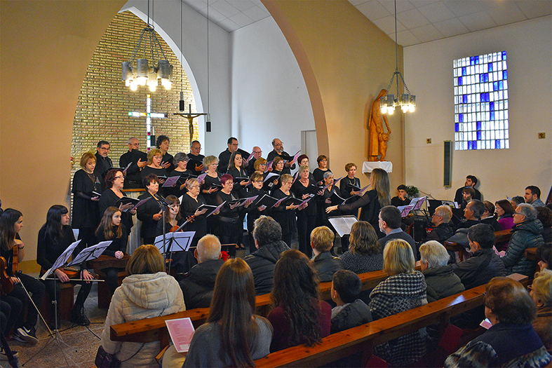 Concert de Sant Esteve, a cà rrec de la Coral Sòrissons de l'Escola Municipal de Música, a l'Església de Santa Bà rbara.