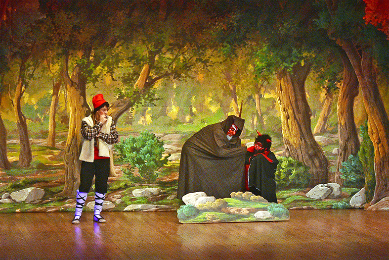 Escena d'Els Pastorets de Súria, al Teatre del Foment Cultural.
