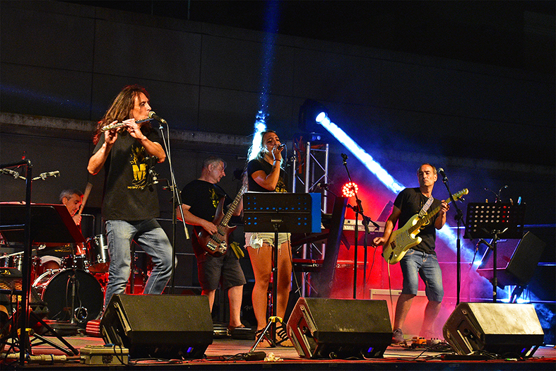 Concert de Mythic Coffee Band, dins del programa de la Festa Major.