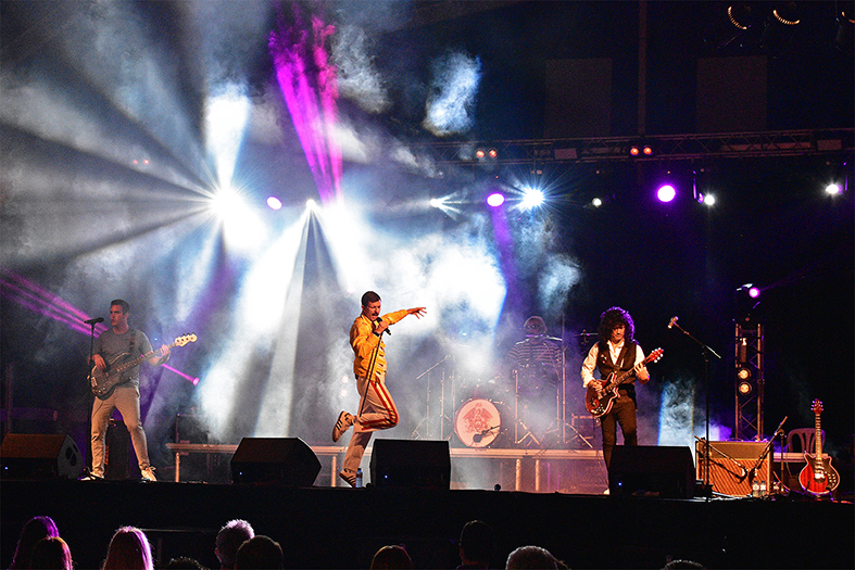 Concert de The Show Must Go On-Tribut a Queen, dins del programa de la Festa Major.