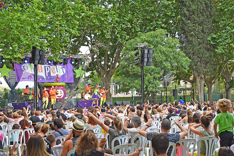 Espectacle infantil de la companyia El Pot Petit al Parc Municipal Macary i Viader, dins del programa de la Festa Major.