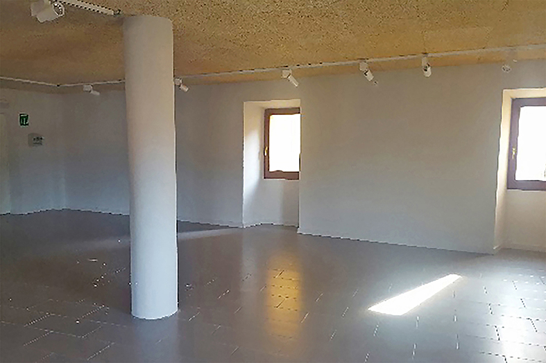 Sala d'exposicions de l'edifici d'El Casinet del Poble Vell, després de les obres de millora.