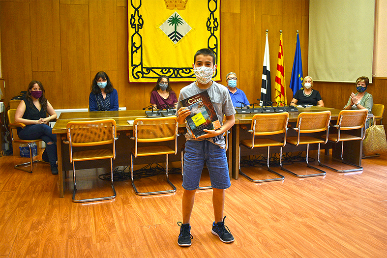 Guanyador de la categoria de 5è-6è de Primària de narrativa del concurs infantil 'Sant Jordi a casa', convocat per l'Ajuntament de Súria i la Biblioteca Pública.