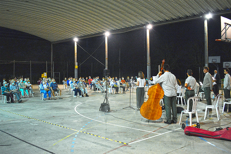 Concert de sardanes de la Cobla Vila d'Olesa, a les Pistes de l'Escorxador, dins del programa de la Festa Major de Súria.