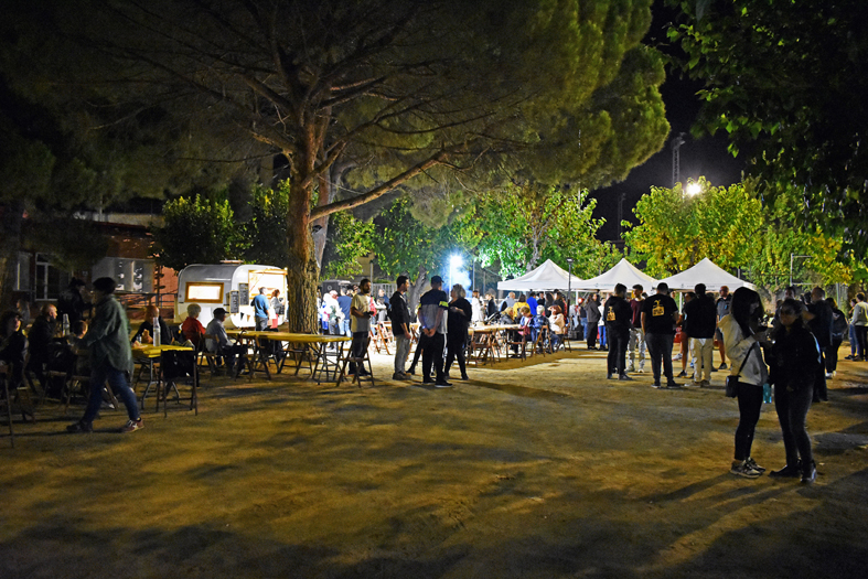 La primera Festa de la Tardor-Octoberfest Súria omple el Parc Municipal Macary i Viader