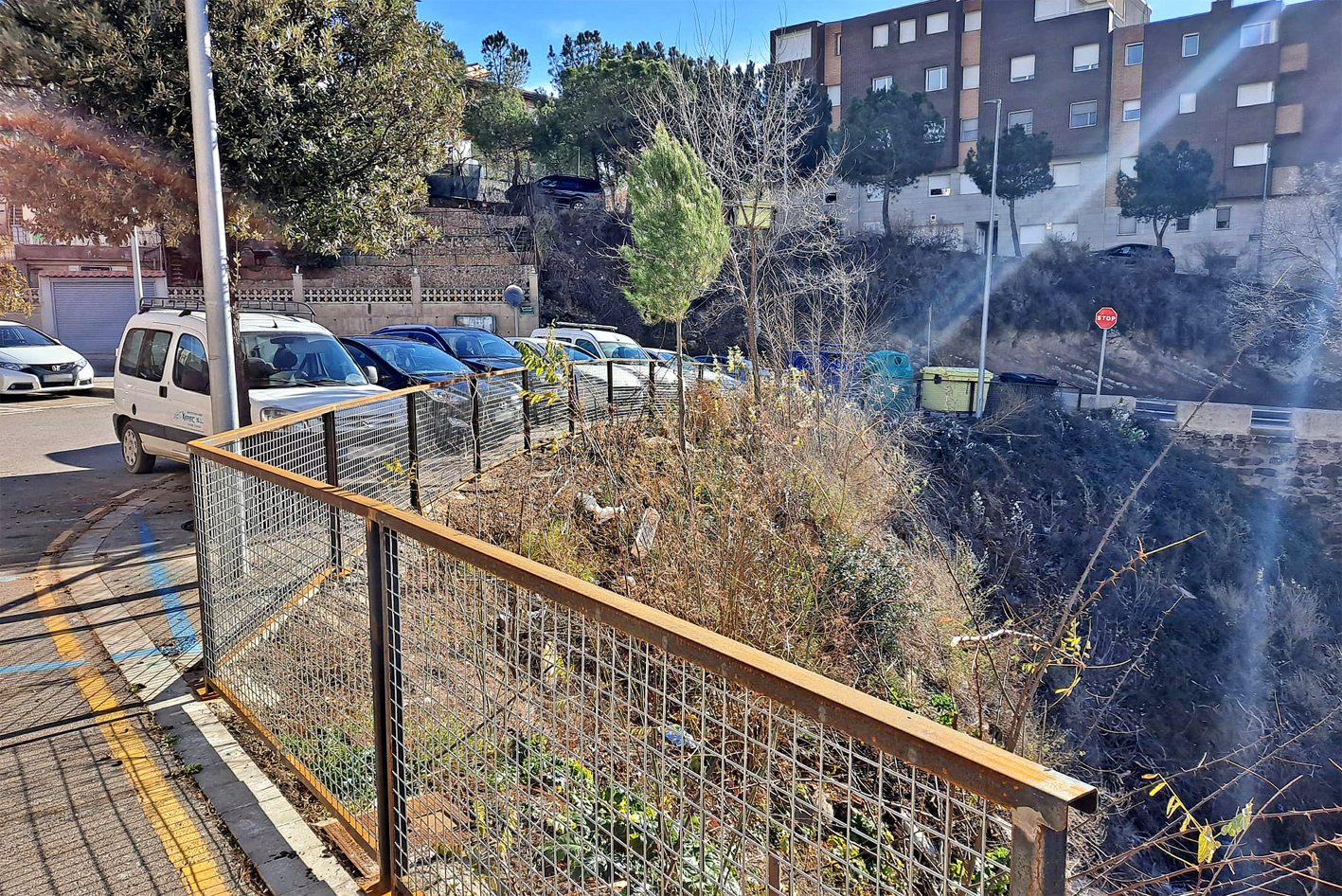 L'Ajuntament instal·la noves baranes en vies urbanes dels barris de Bellavista, Salipota i Santa Maria