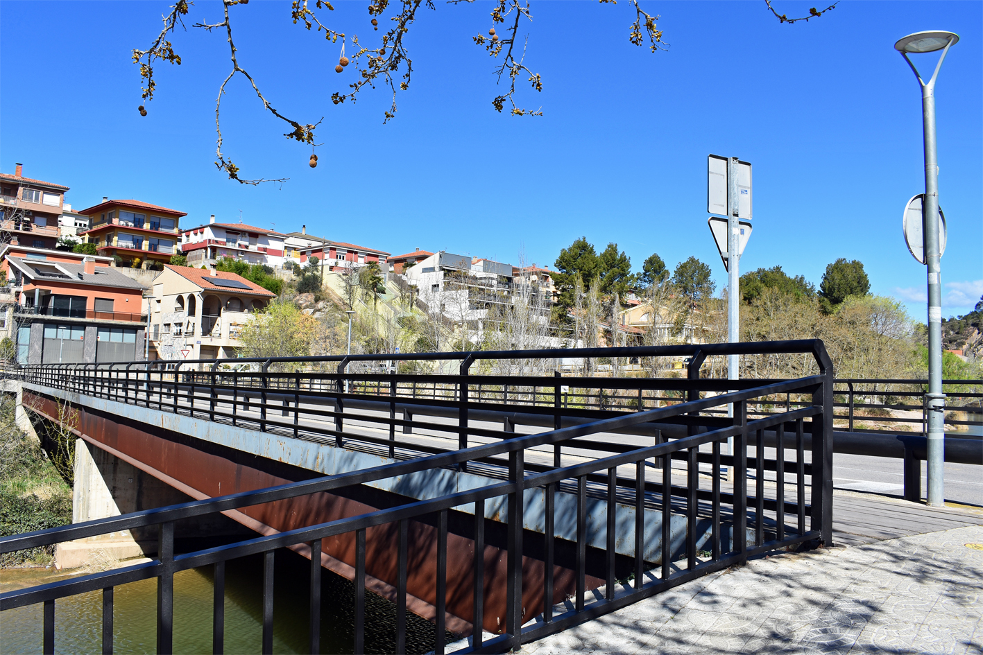 Baranes pintades del pont de Salipota i entorn.
