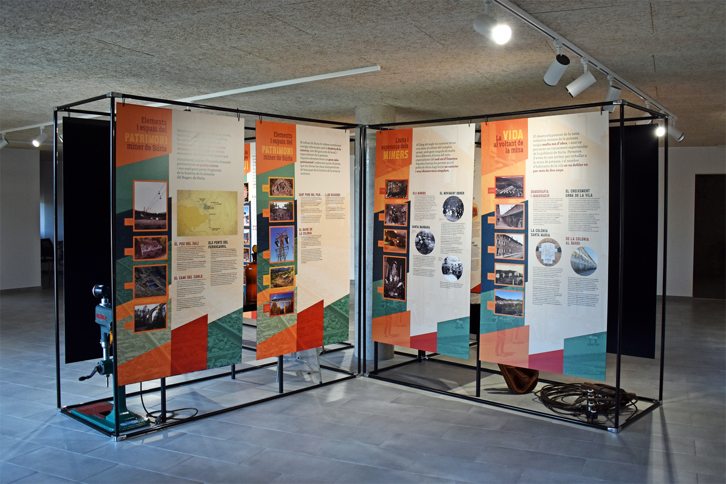 Centre d'interpretació del Museu de la Mineria, a l'edifici del Casinet del Poble Vell.