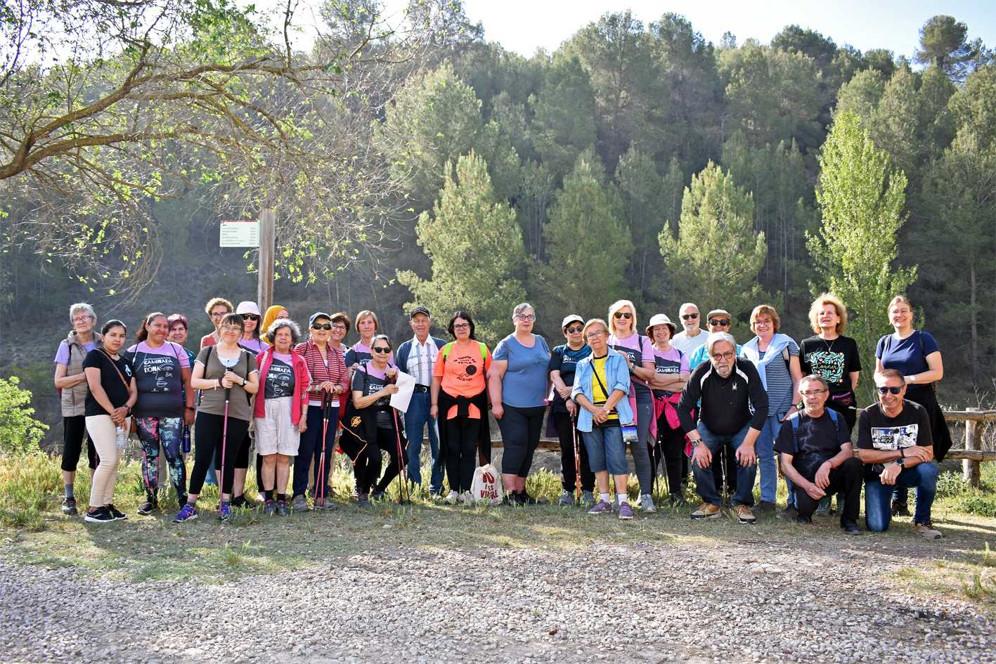 L'Escola Municipal de Formació d'Adults tanca el cicle de tallers culturals d'aquest curs amb una sortida a les Guixeres 