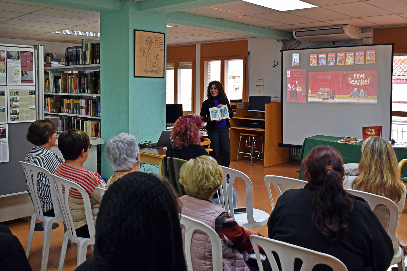 La coneguda actriu i escriptora Angels Bassas protagonitza una tertúlia del programa Súria Municipi Lector