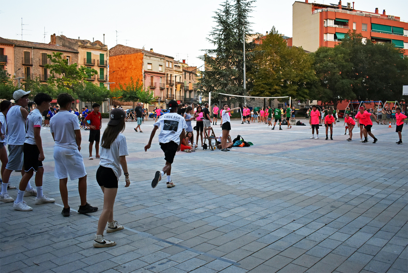 CompeticiÃ³ dels Kampionats Esportius Nocturns (KEN) a la plaÃ§a de Sant Joan, dins de la Festa Major de SÃºria 2023