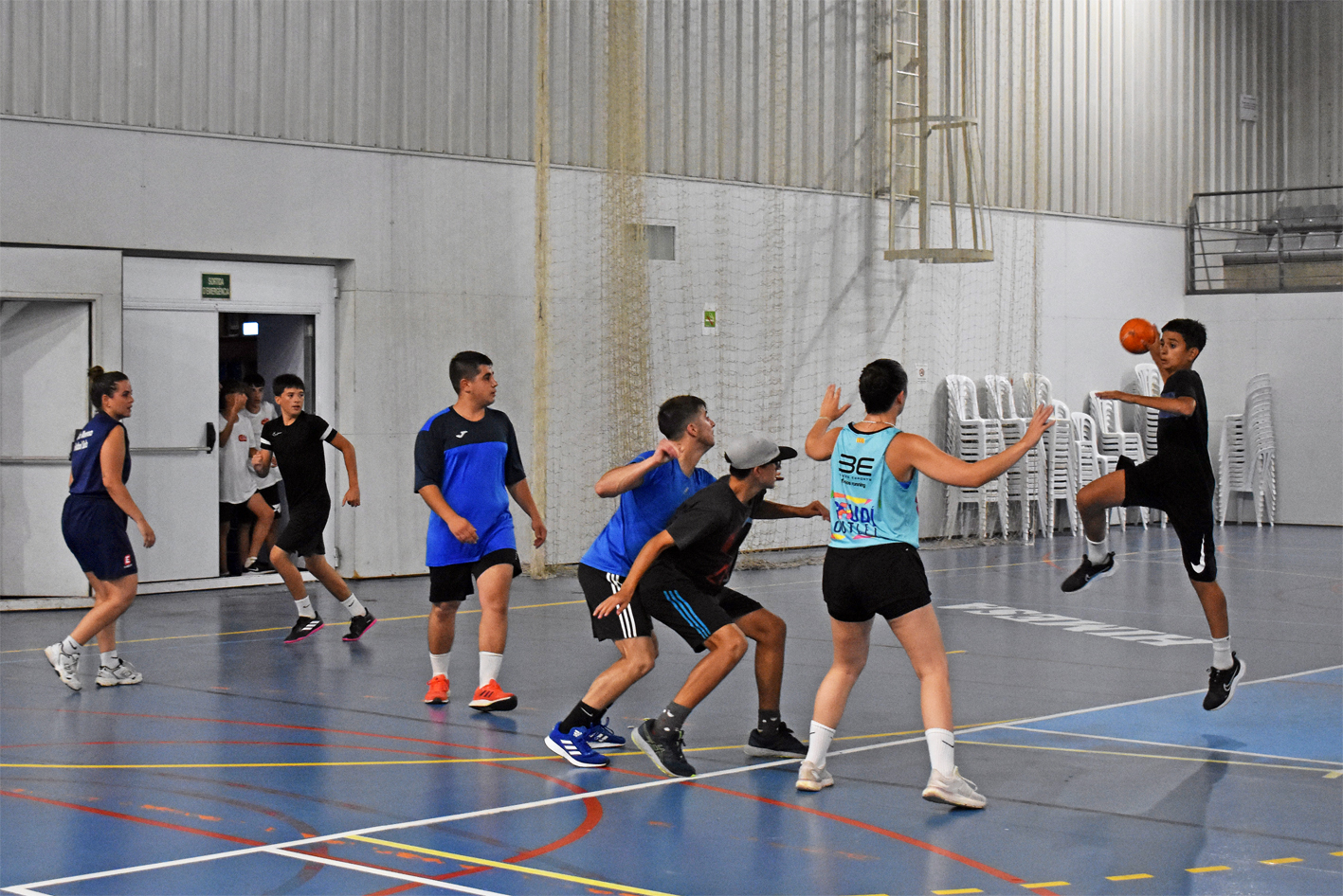 CompeticiÃ³ dels Kampionats Esportius Nocturns (KEN) al PavellÃ³ Municipal dâ€™Esports, dins de la Festa Major de SÃºria 2023.