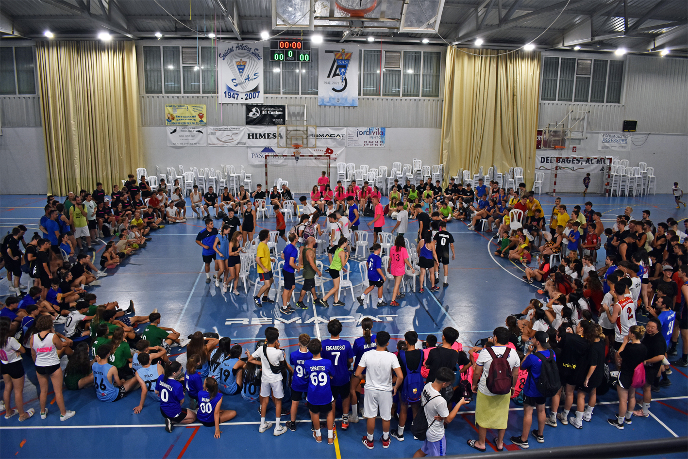 CompeticiÃ³ dels Kampionats Esportius Nocturns (KEN) al PavellÃ³ Municipal dâ€™Esports, dins de la Festa Major de SÃºria 2023.