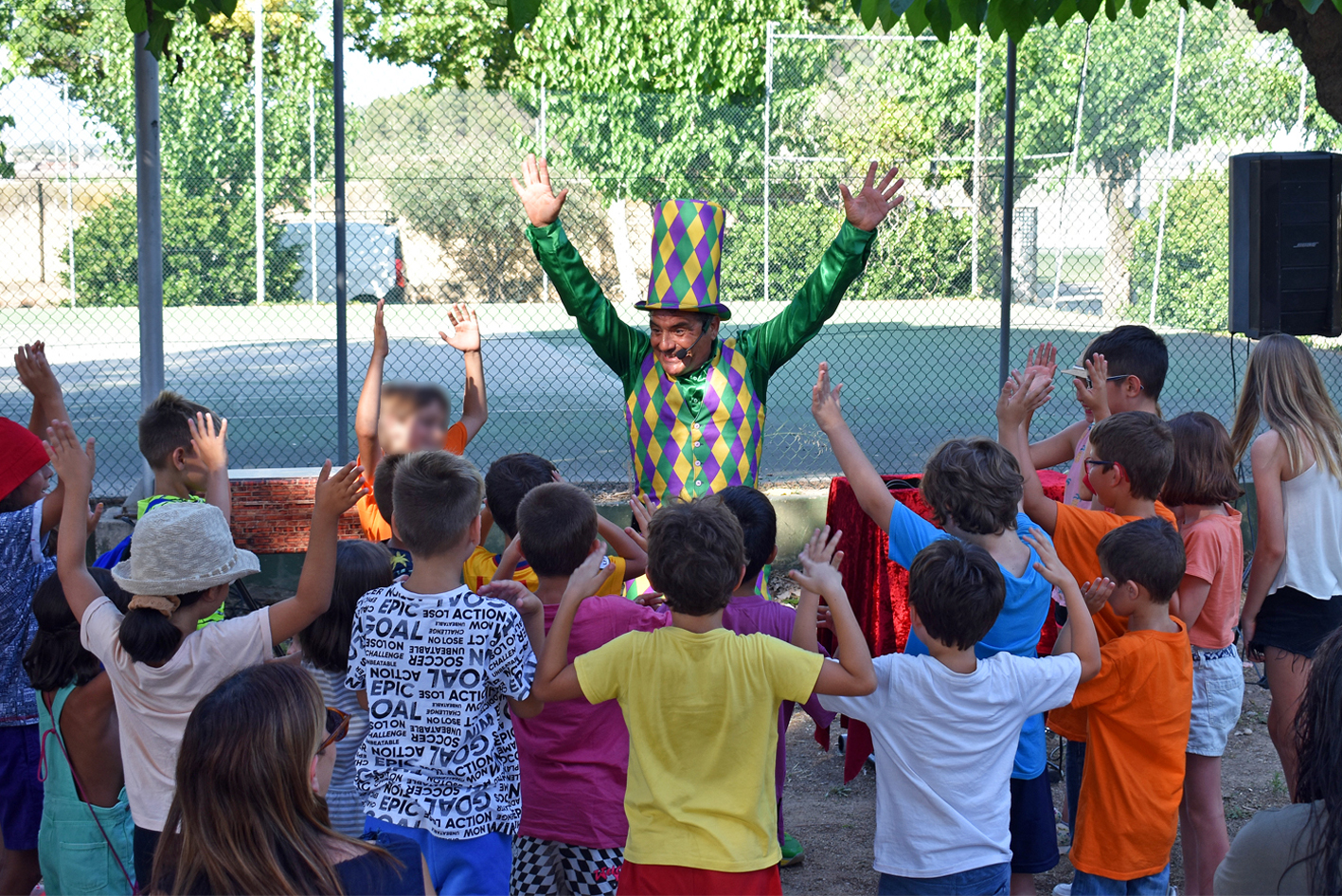 Espectacle infantil de màgia del Dr. Fly, dins de la Festa Major de Súria 2023.