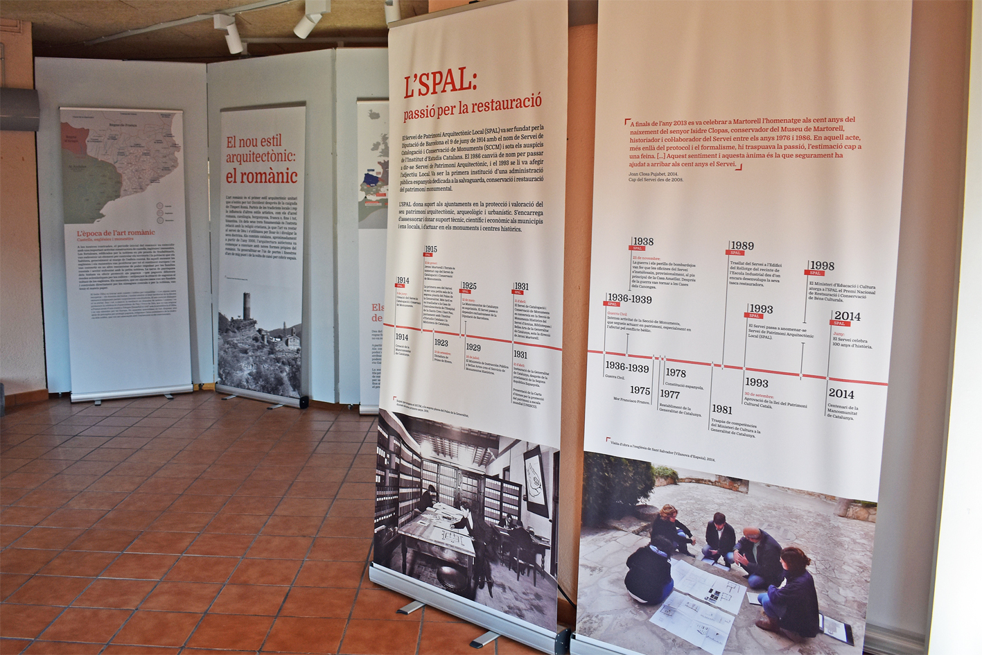 Imatge de lâ€™exposiciÃ³ 'El romÃ nic del temps dâ€™Oliba. Castells, esglÃ©sies i monestirs restaurats per la DiputaciÃ³ de Barcelona' a Cal Balaguer del Porxo.