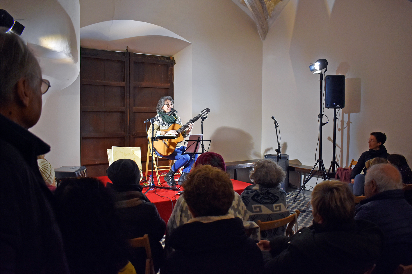 Concert de can&ccedil;ons de Nadal a Coaner (Sant Mateu de Bages), a c&agrave;rrec de Laia Pedrol.
