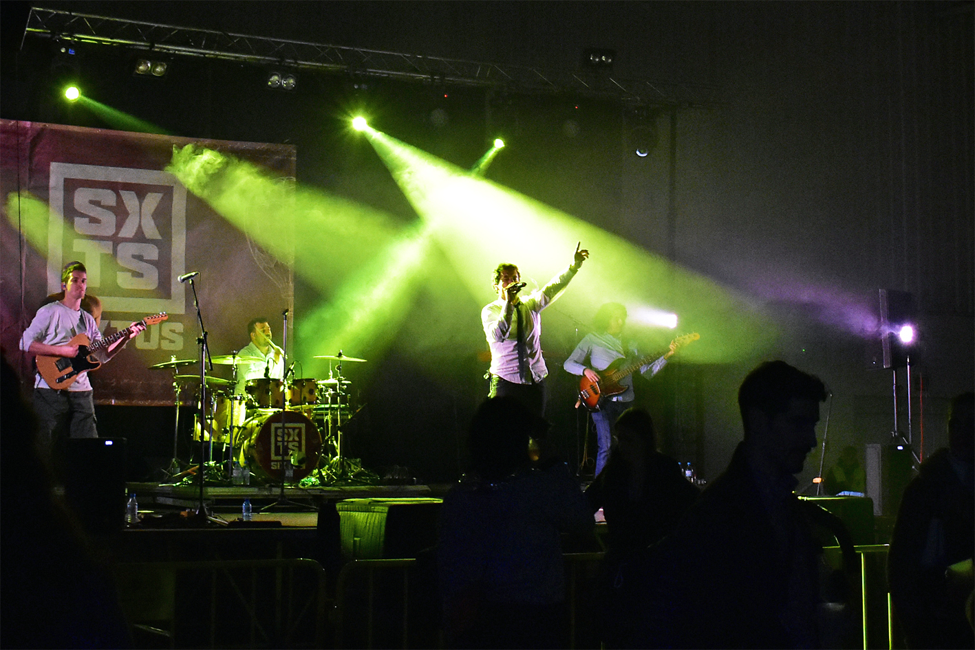 Actuaci&oacute; del grup Sixtus durant la Festa de Cap d'Any a S&uacute;ria.