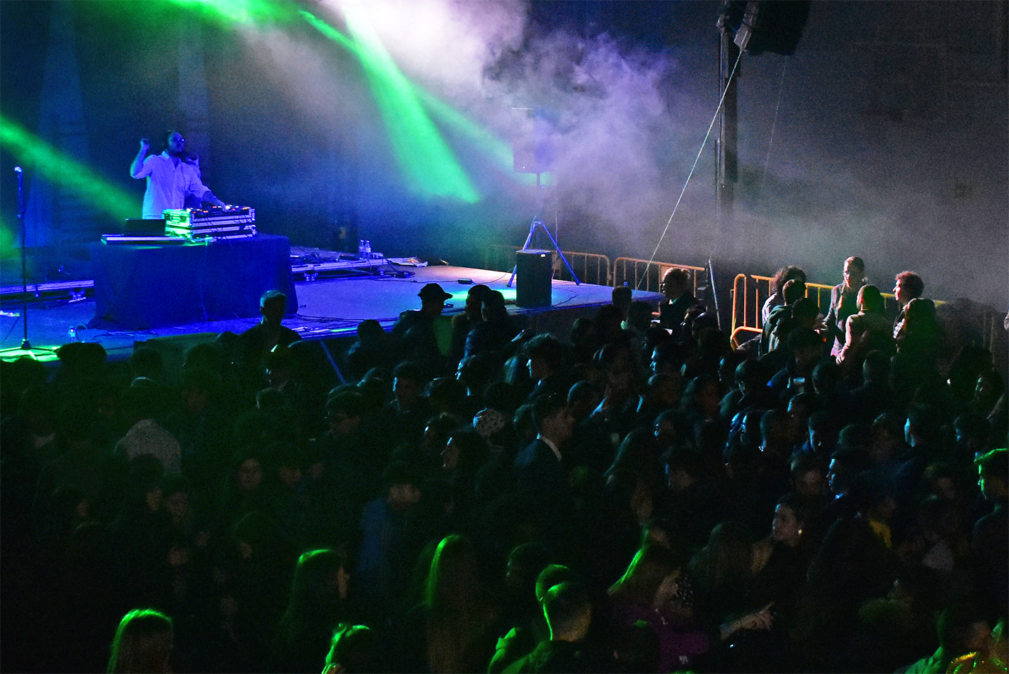 Actuaci&oacute; de J. Gonzálvez DJ durant la Festa de Cap d'Any a S&uacute;ria.