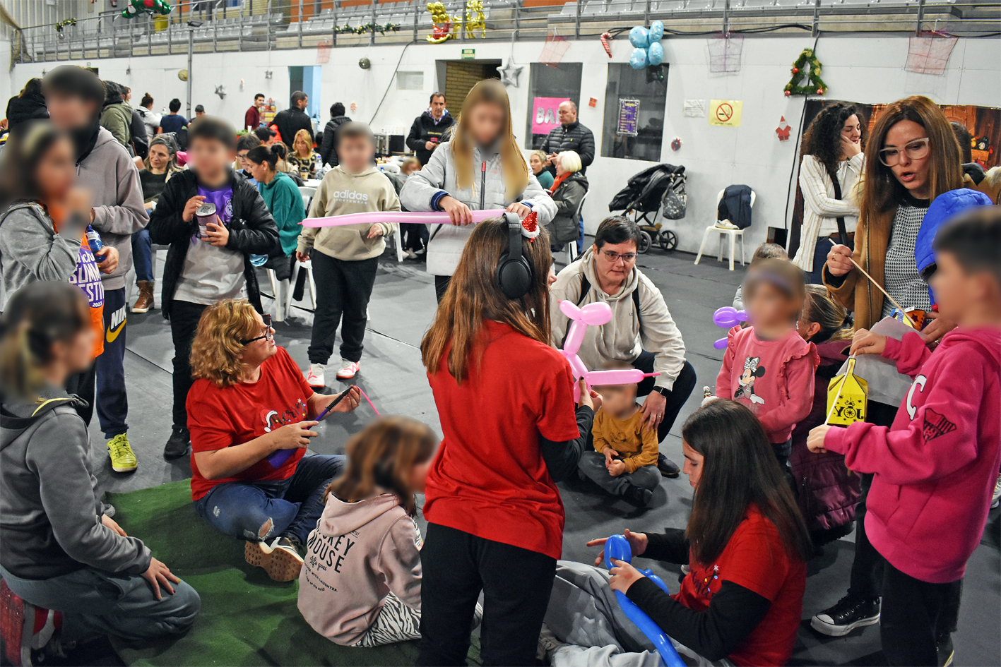 Activitat del Parc de Nadal de S&uacute;ria, al Pavell&oacute; Municipal d'Esports.
