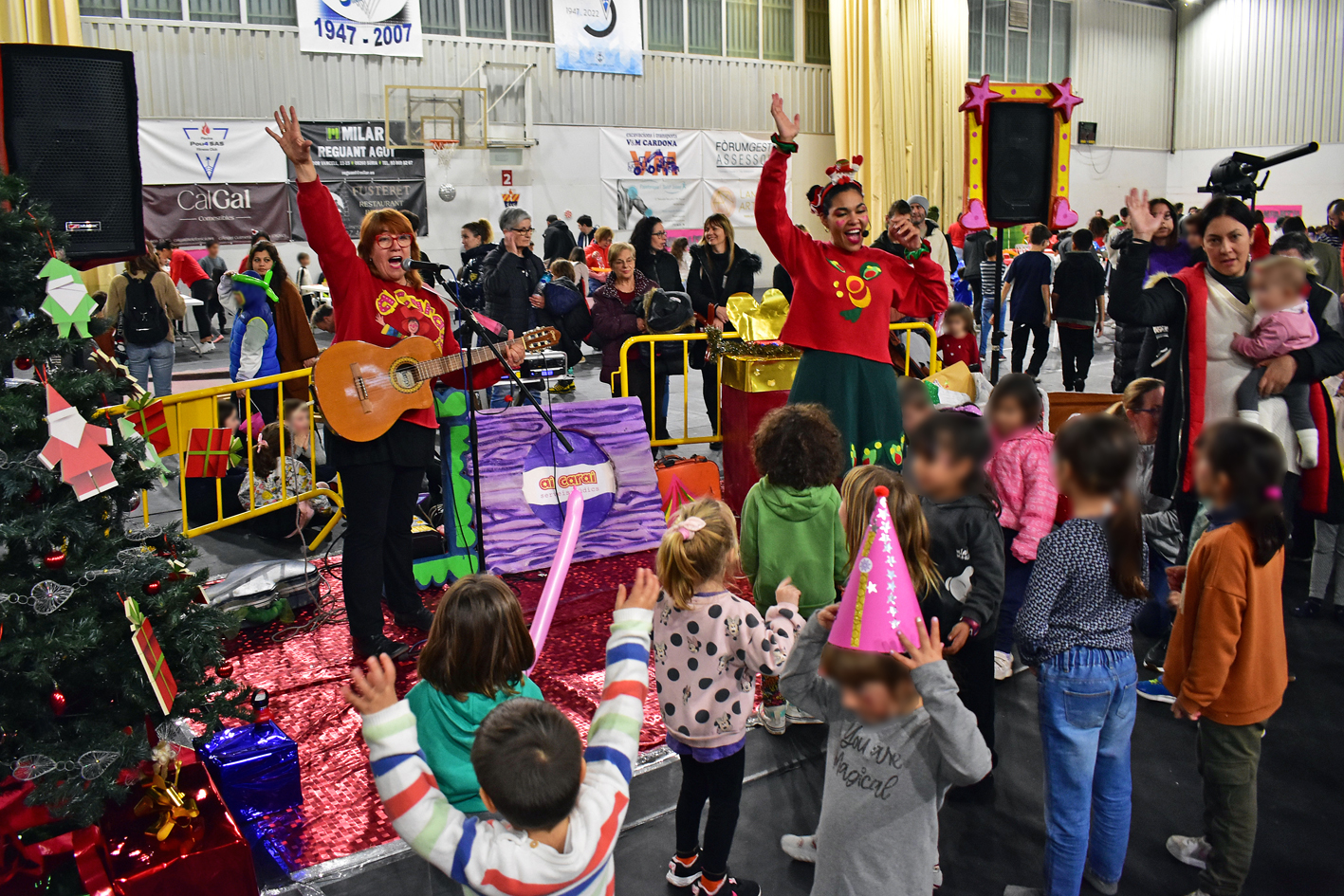 Activitat del Parc de Nadal de S&uacute;ria, al Pavell&oacute; Municipal d'Esports.