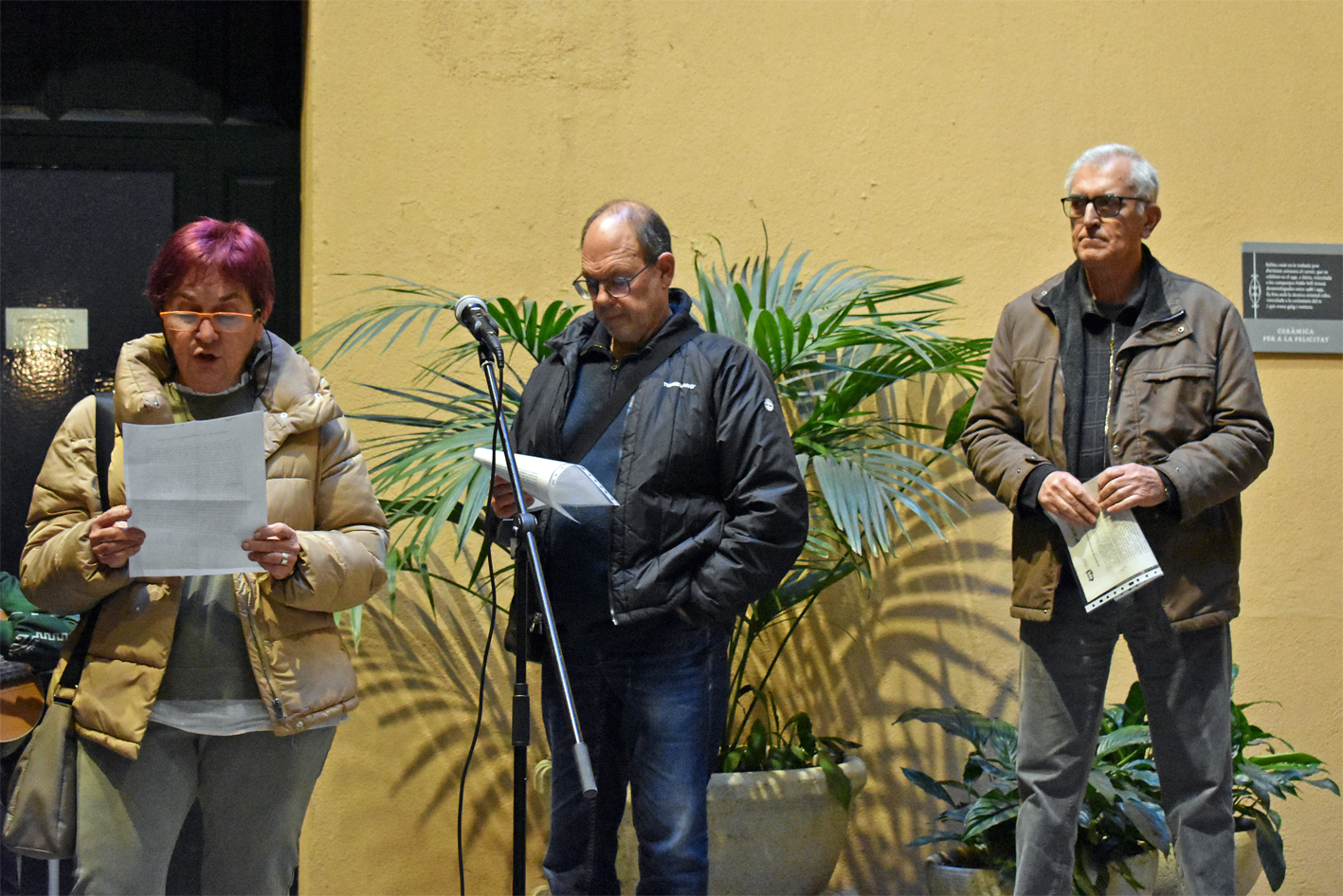 Curs 2023-24 - Lectura del manifest institucional del Dia Internacional de la Dona a la Casa de la Vila, a cÃ rrec de membres del Consell Municipal de la Gent Gran.