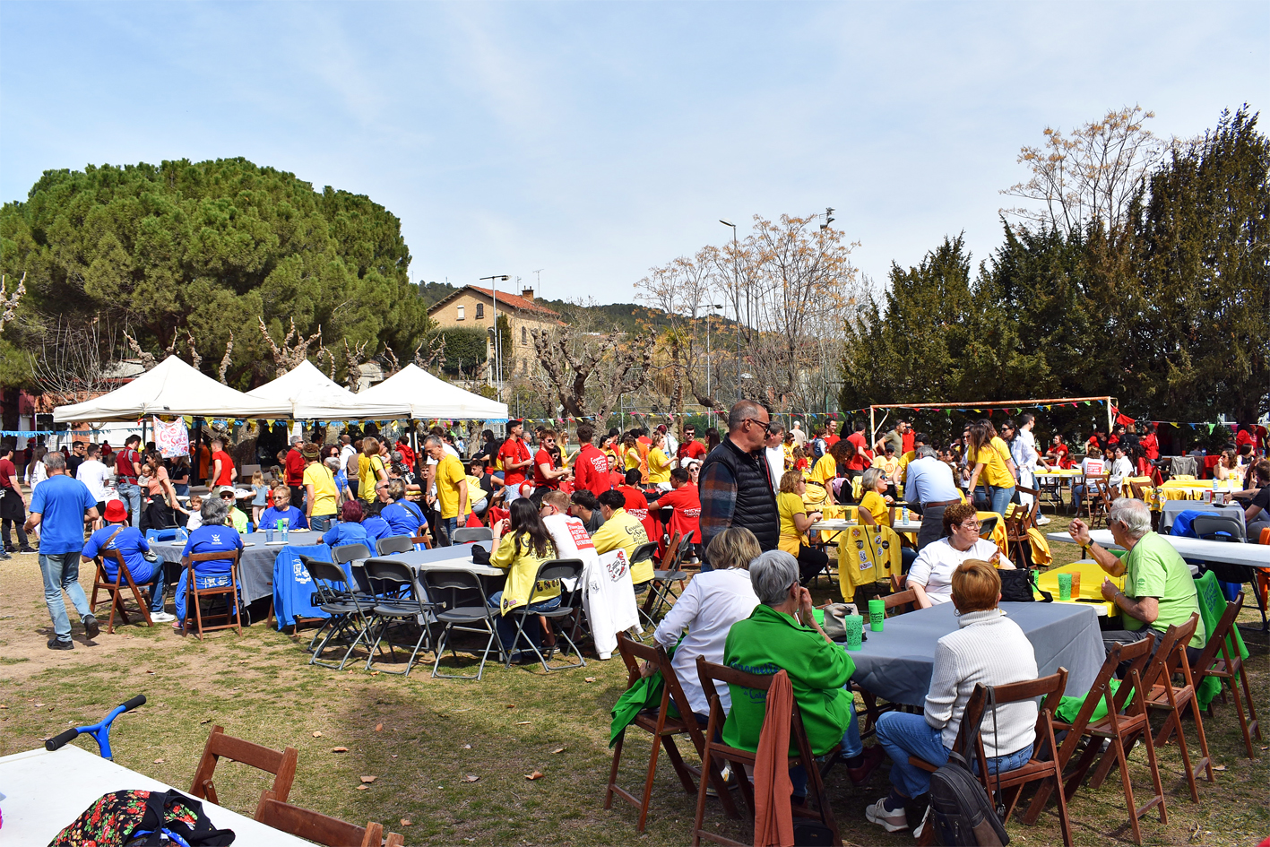 Ambient del Vermut Caramellaire celebrat al Parc Municipal Macary i Viader.