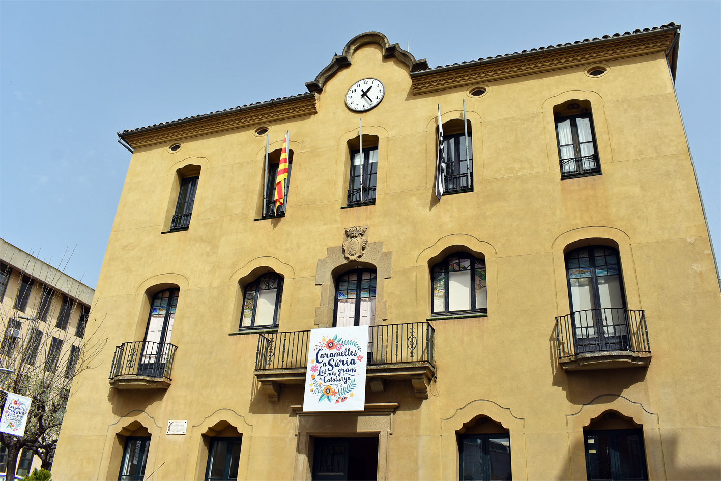 Les Caramelles de SÃºria, a la faÃ§ana principal de la Casa de la Vila.