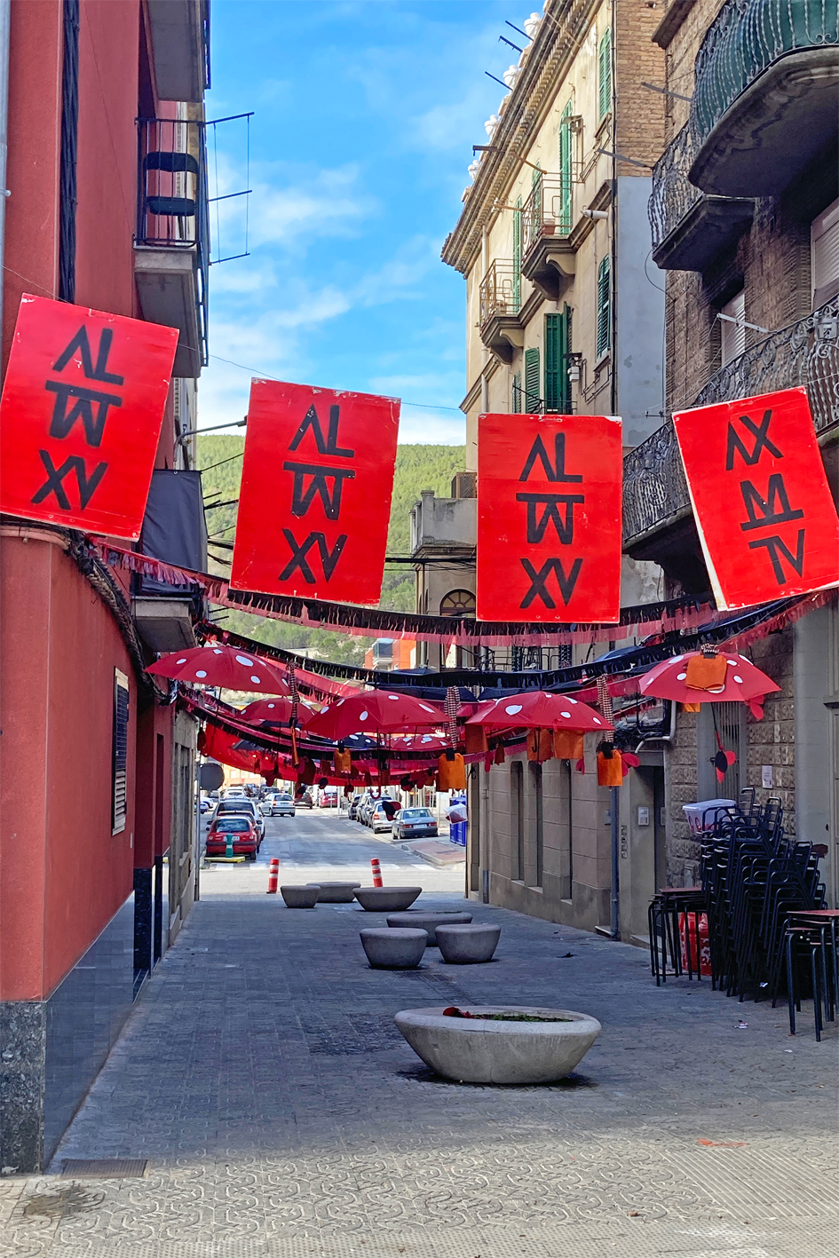 Carrer de les colles caramellaires de l'Altatxu, al carrer Vilanova.