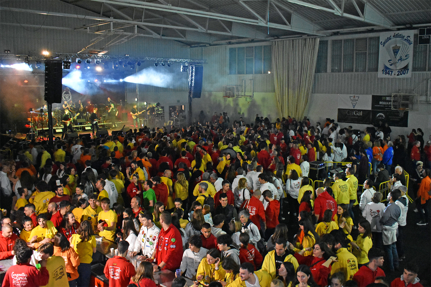 Imatge del concert de lâ€™SPOK al PavellÃ³ Municipal dâ€™Esports, dins de les Caramelles de SÃºria 2024.