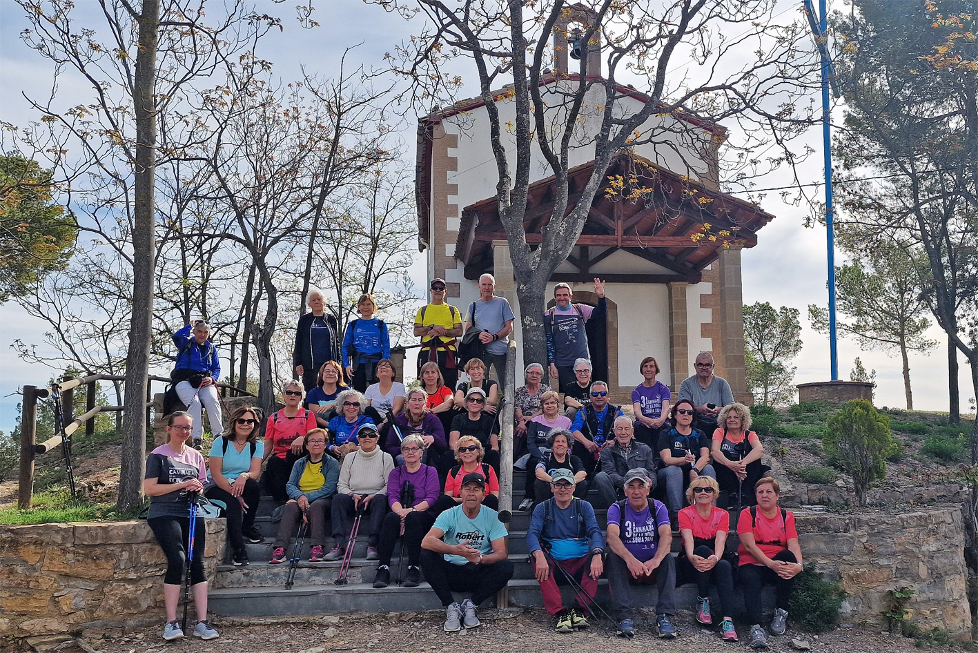 Divendres 5 d'abril de 2024 - Caminada a Sant Salvador, dins de la 3a Escola de Salut de SÃºria (foto: Centre Excursionista de SÃºria).