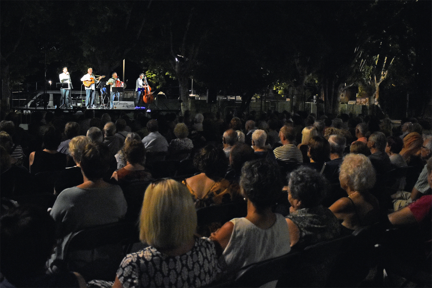 Concert dâ€™havaneres amb Els Pescadors de Lâ€™Escala al Parc Municipal Macary i Viader, dins de la Festa Major de SÃºria 2024.