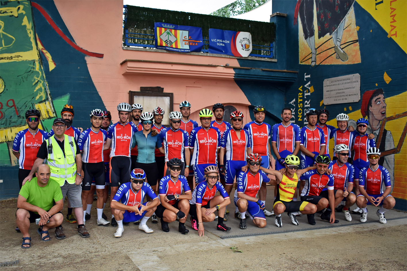 Participants en lâ€™entrenament cronometrat de la UniÃ³ Ciclista Mig-MÃ³n, dins de la Festa Major de SÃºria 2024.