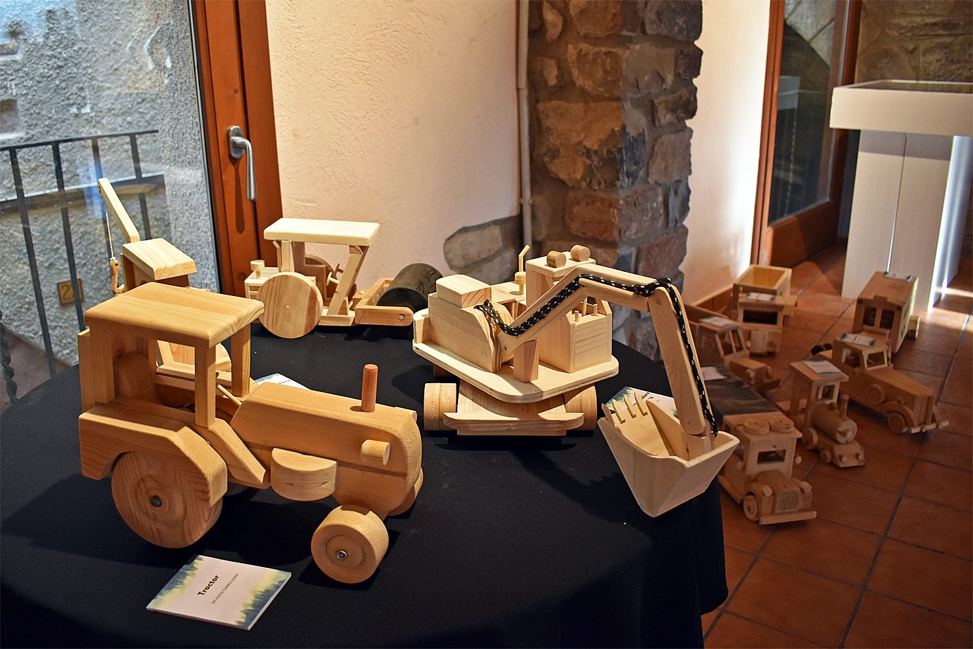 El programa de la Diada comença a Súria amb la inauguració de l'exposició del treball artesanal de Lluís Vila i Paco Cabrillana