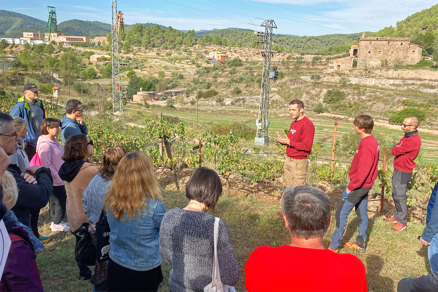 Súria participa per primera vegada en la Festa de la Verema del Bages amb una visita a les vinyes d'Els Tractets