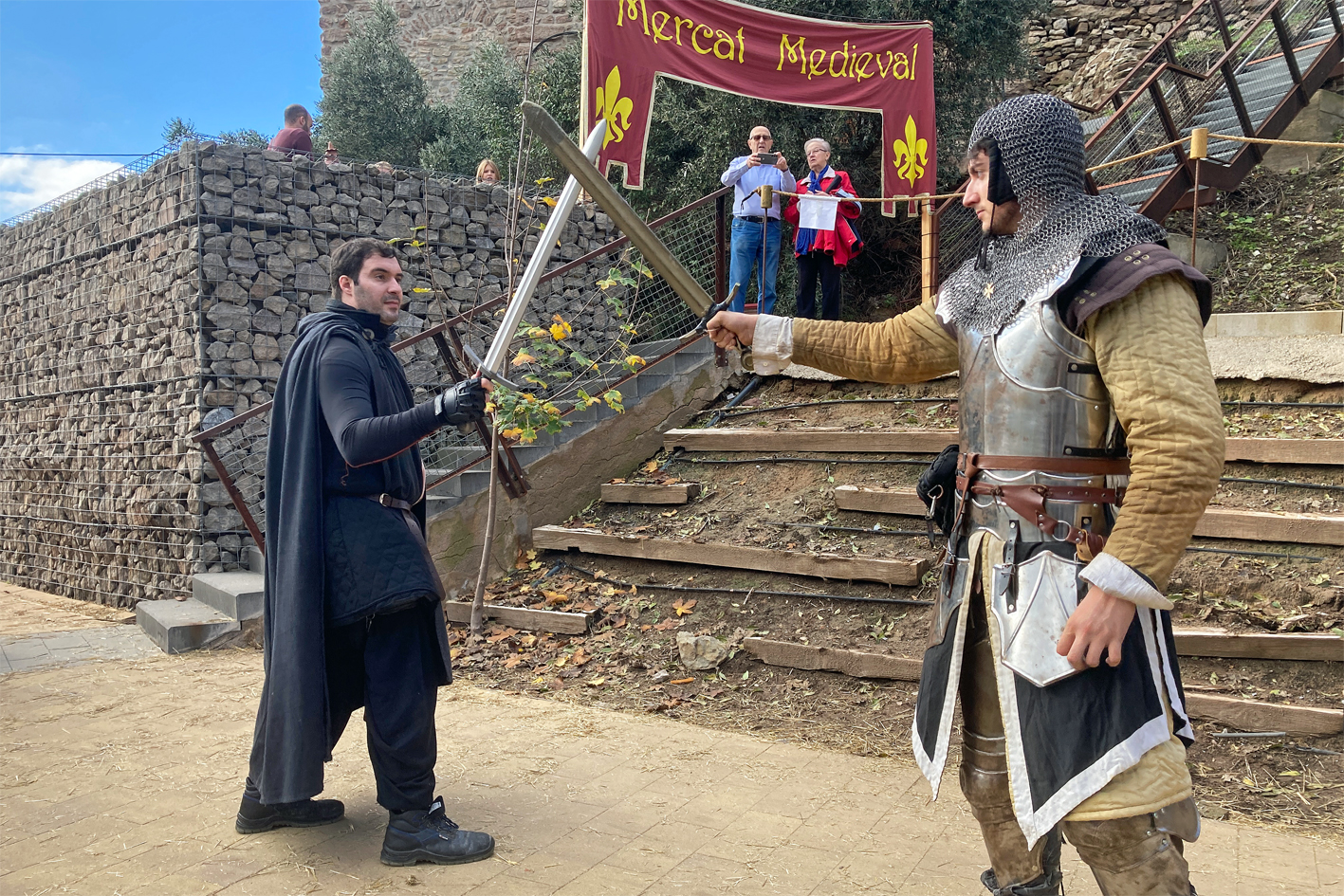 Lluita de cavallers a lâ€™Espai Firal dels GalÃ pets, dins de la 21a Fira Medieval dâ€™Oficis de SÃºria.