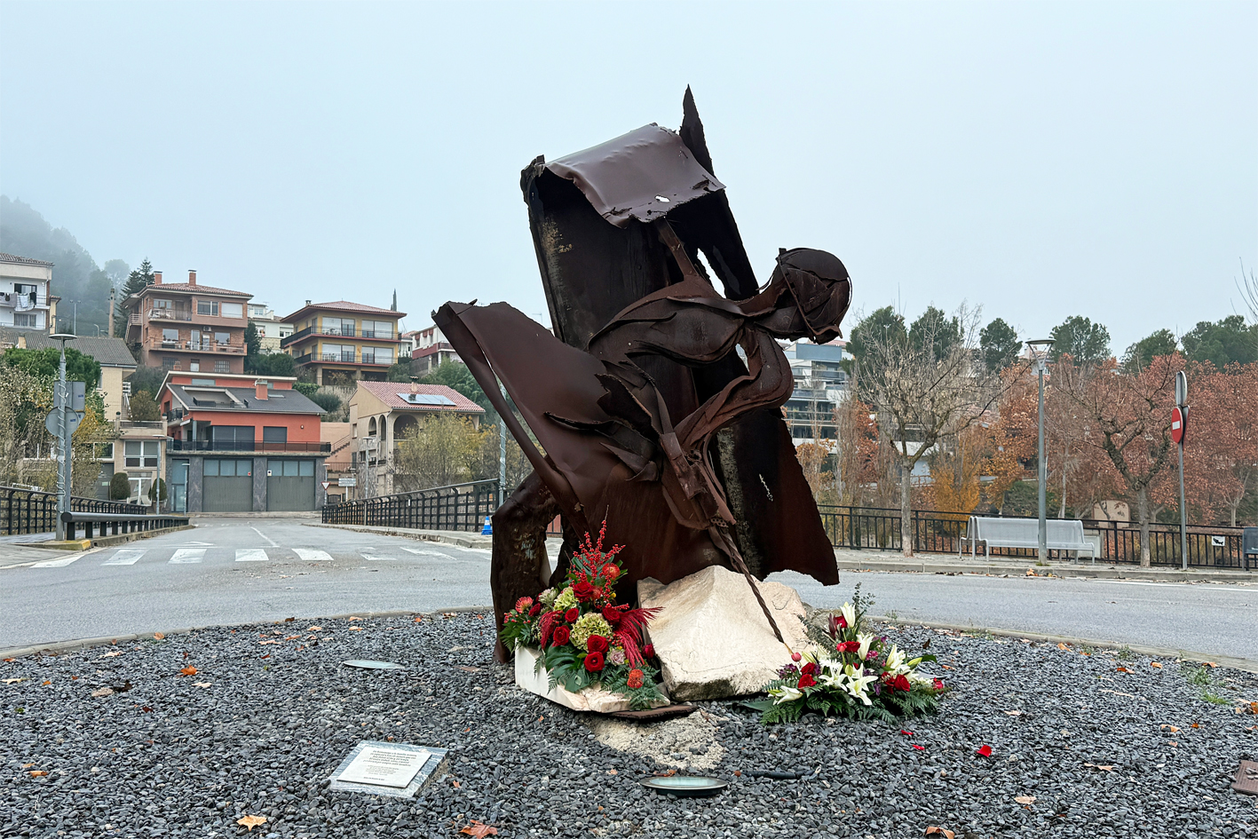 Súria celebra Santa Bàrbara amb ofrenes florals davant del Monument a la Mineria i la recuperació de l'antiga sirena de les mines