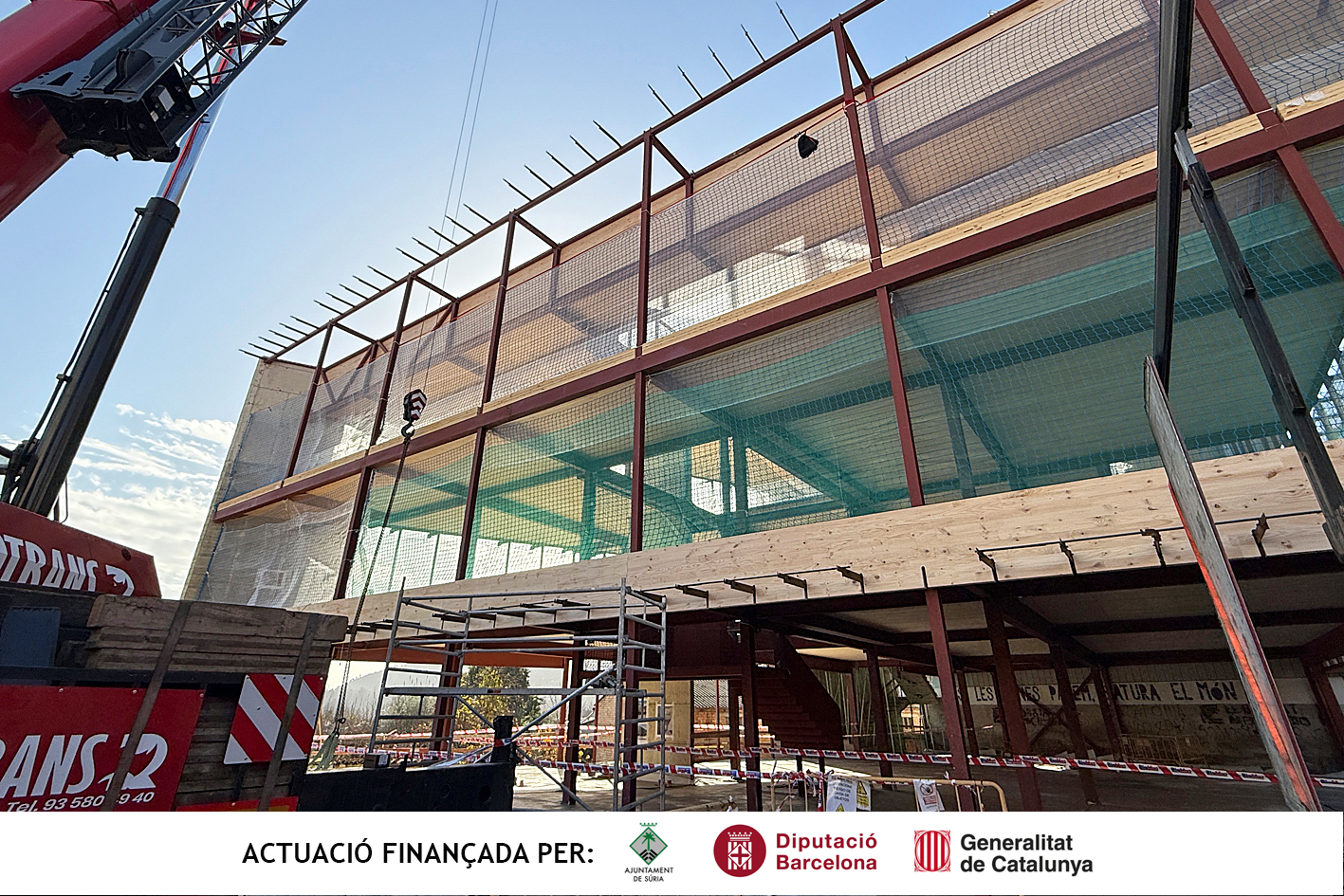 Façana de la futura Biblioteca-Centre Cultural de Súria, actualment en obres.