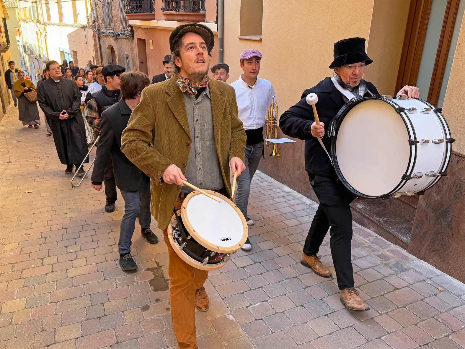 ProcessÃ³ de la Cur(s)a del CÃ²lera al Poble Vell, dins del programa de la Festa de Sant SebastiÃ .