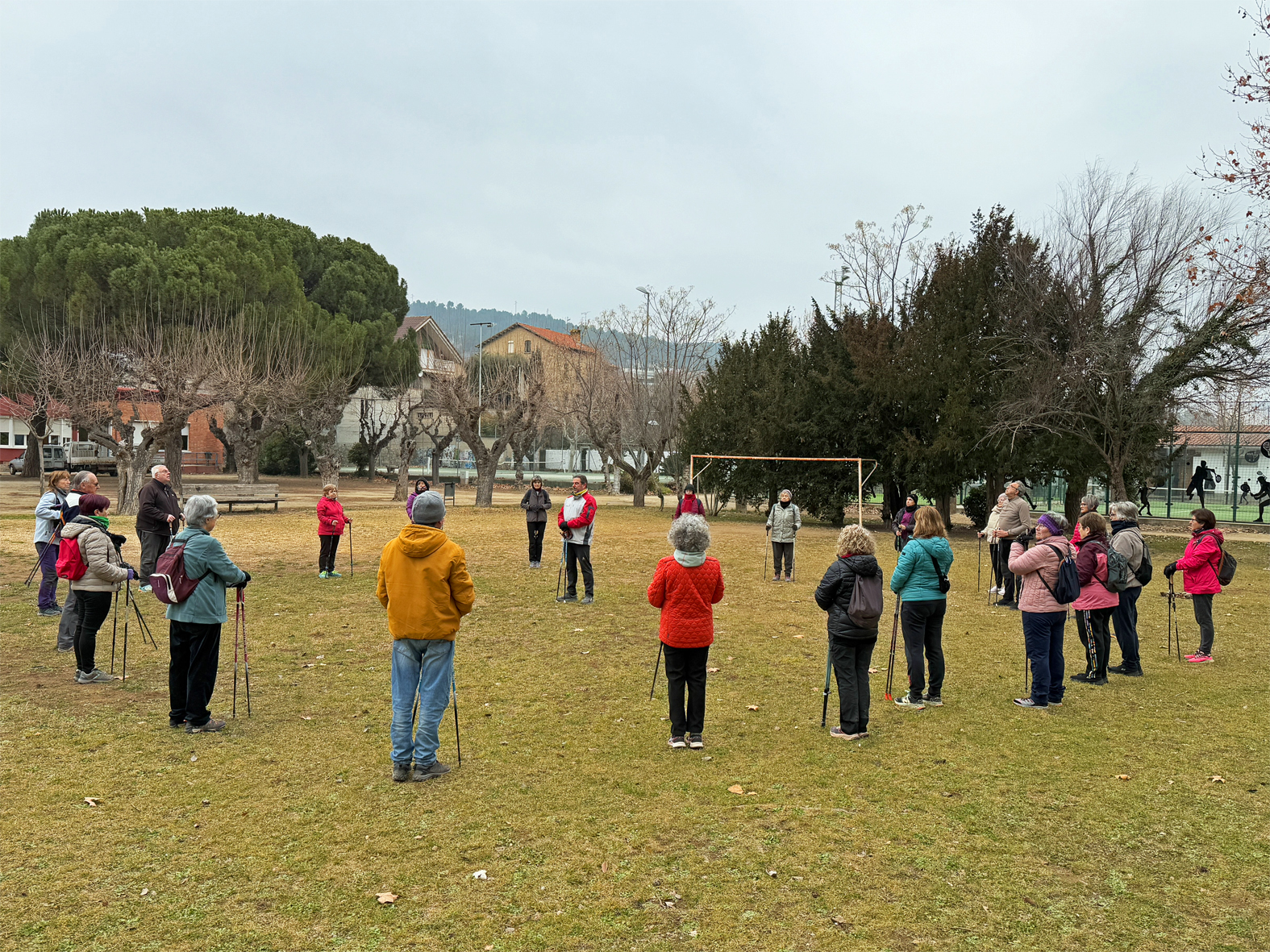 Divendres 7 de febrer de 2025 - Taller prÃ ctic de marxa nÃ²rdica, dins de la 4a Escola de Salut de SÃºria.