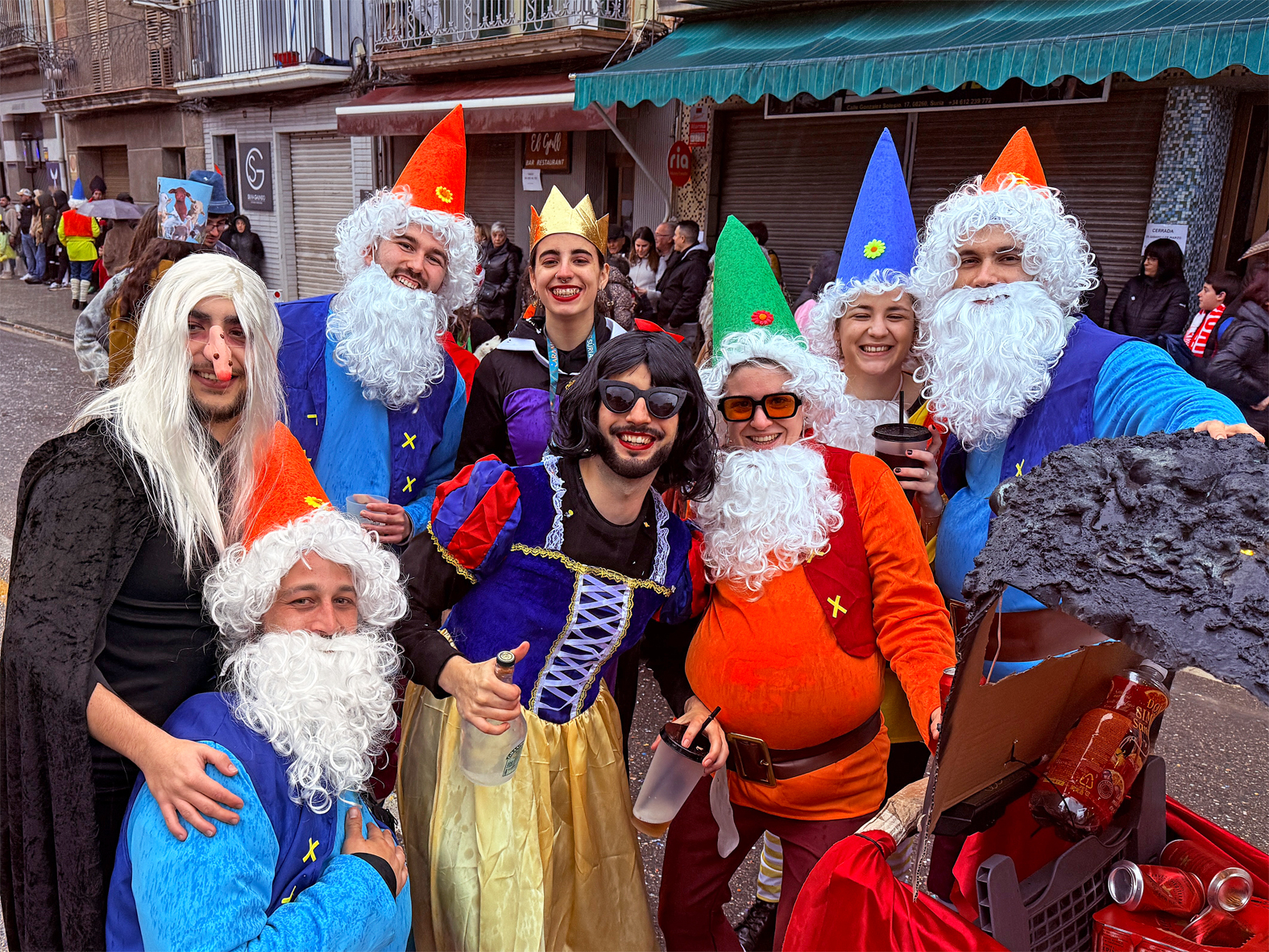 Participants en la rua del Carnestoltes de SÃºria 2025.