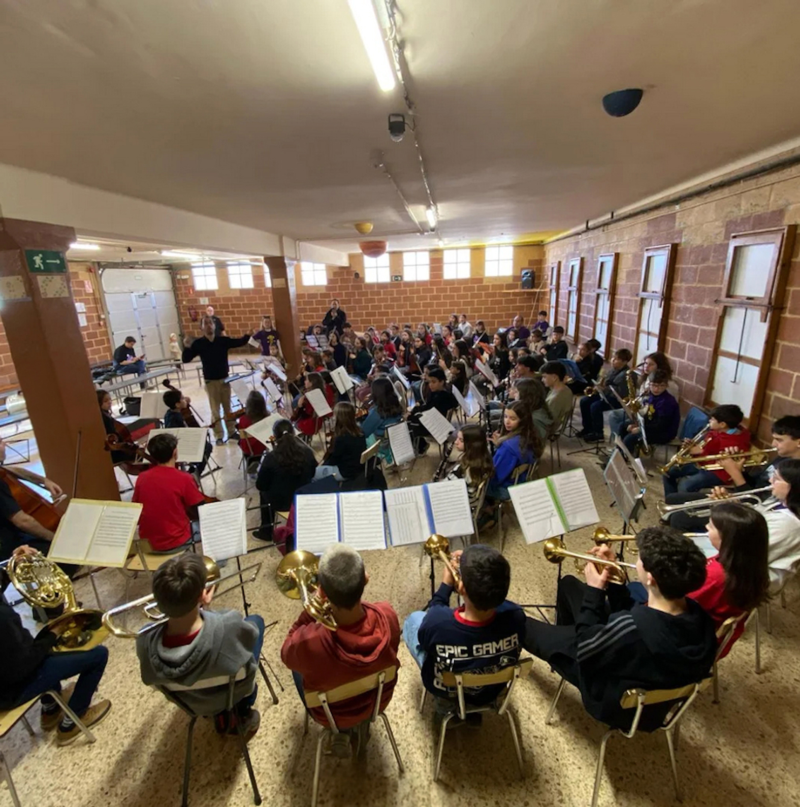 Curs 2024-25 - Imatge de les colÃ²nies musicals de les Escoles de MÃºsica de SÃºria, RubÃ­, Solsona i Vilafranca del PenedÃ¨s a La Carral (El Miracle).
