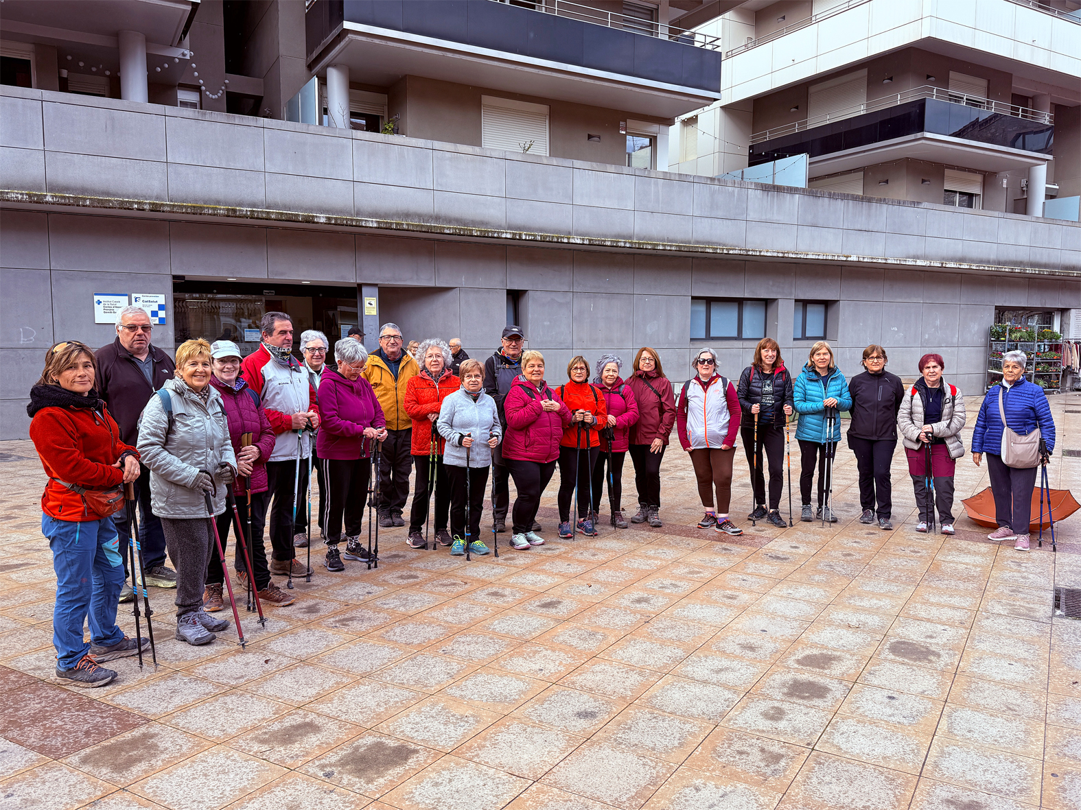 Curs 2024-25 - Participants en la Caminada de la Gent Gran del mes de marÃ§, organitzada pel Consell Municipal de la Gent Gran i el Centre Excursionista.
