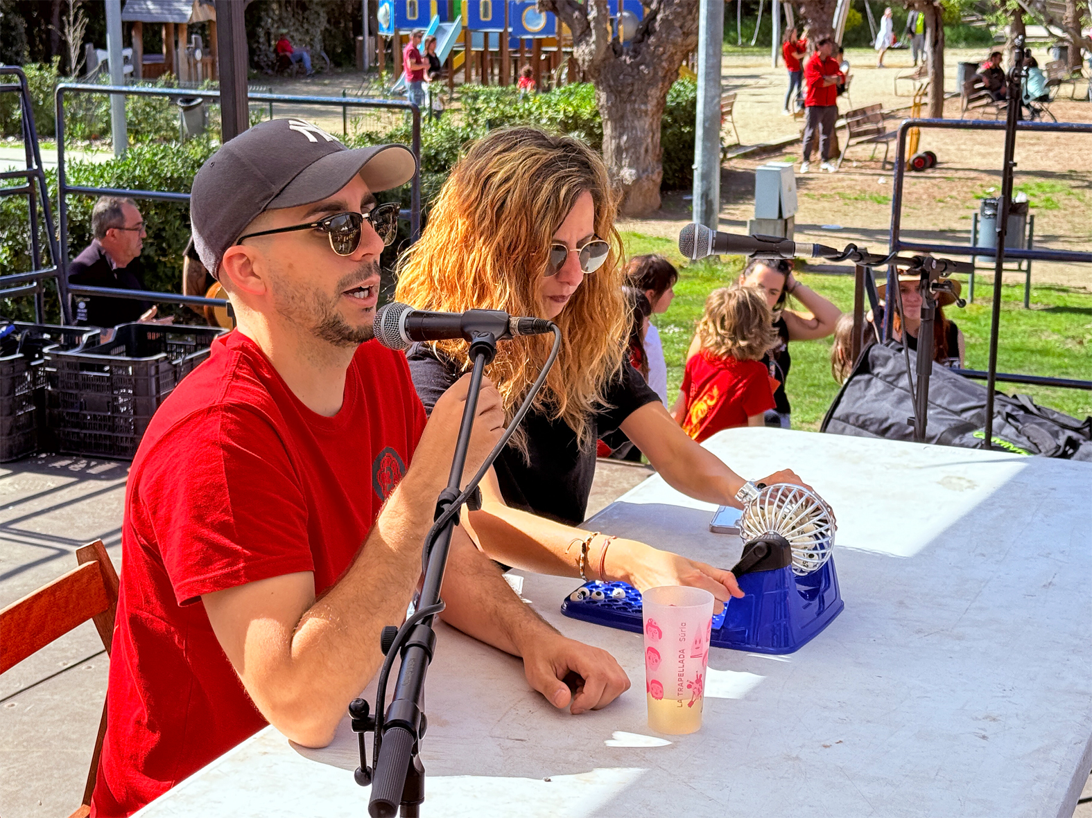 Bingo del Vermut Caramellaire, celebrat al Parc Municipal Macary i Viader.