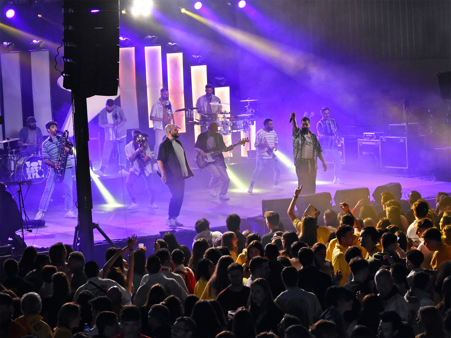Concert del grup La FÃºmiga al PavellÃ³ Municipal d'Esports, dins del programa de les Caramelles de SÃºria 2025.