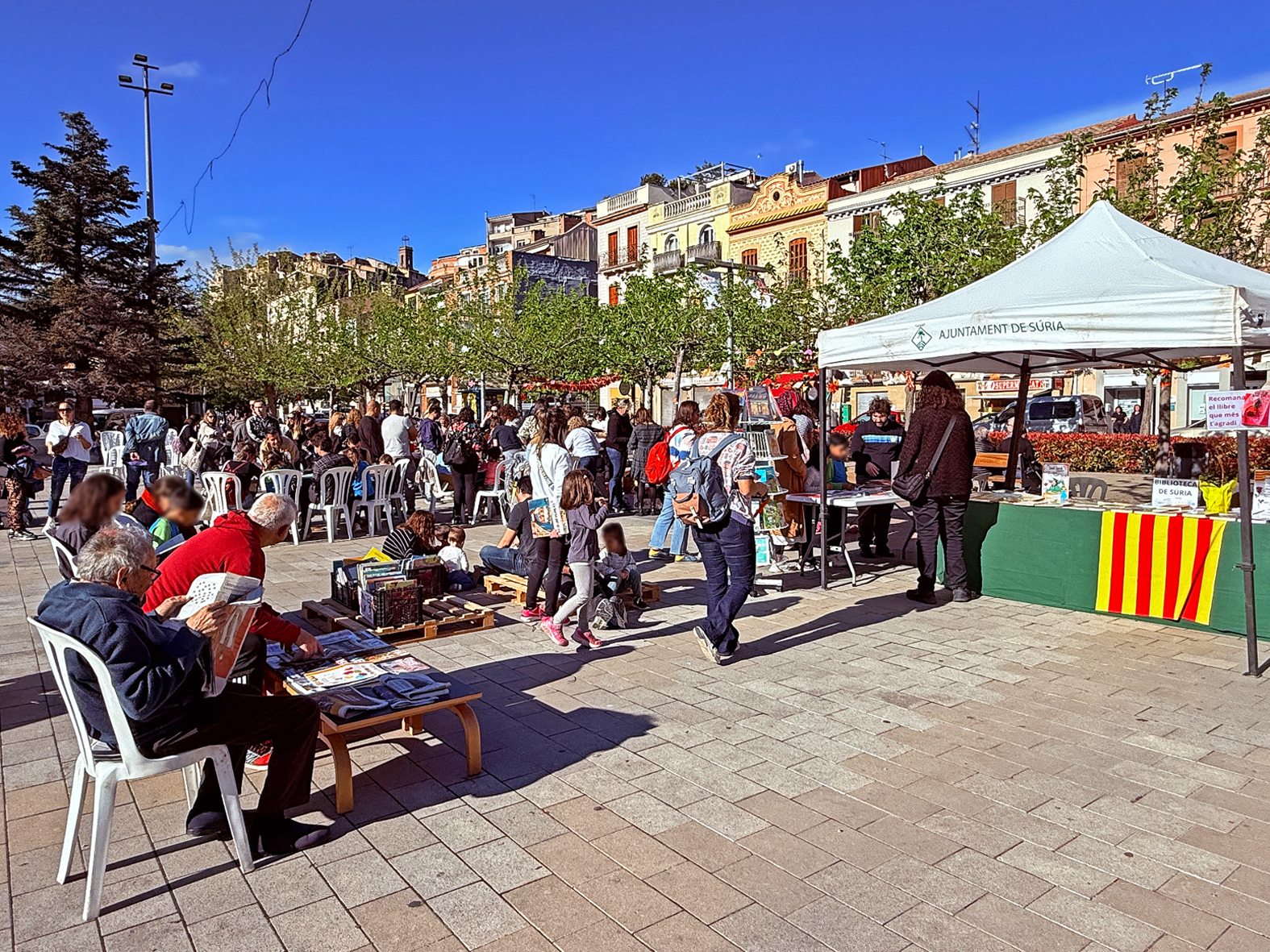 Súria celebra la diada de Sant Jordi amb les tradicionals parades i activitats al carrer
