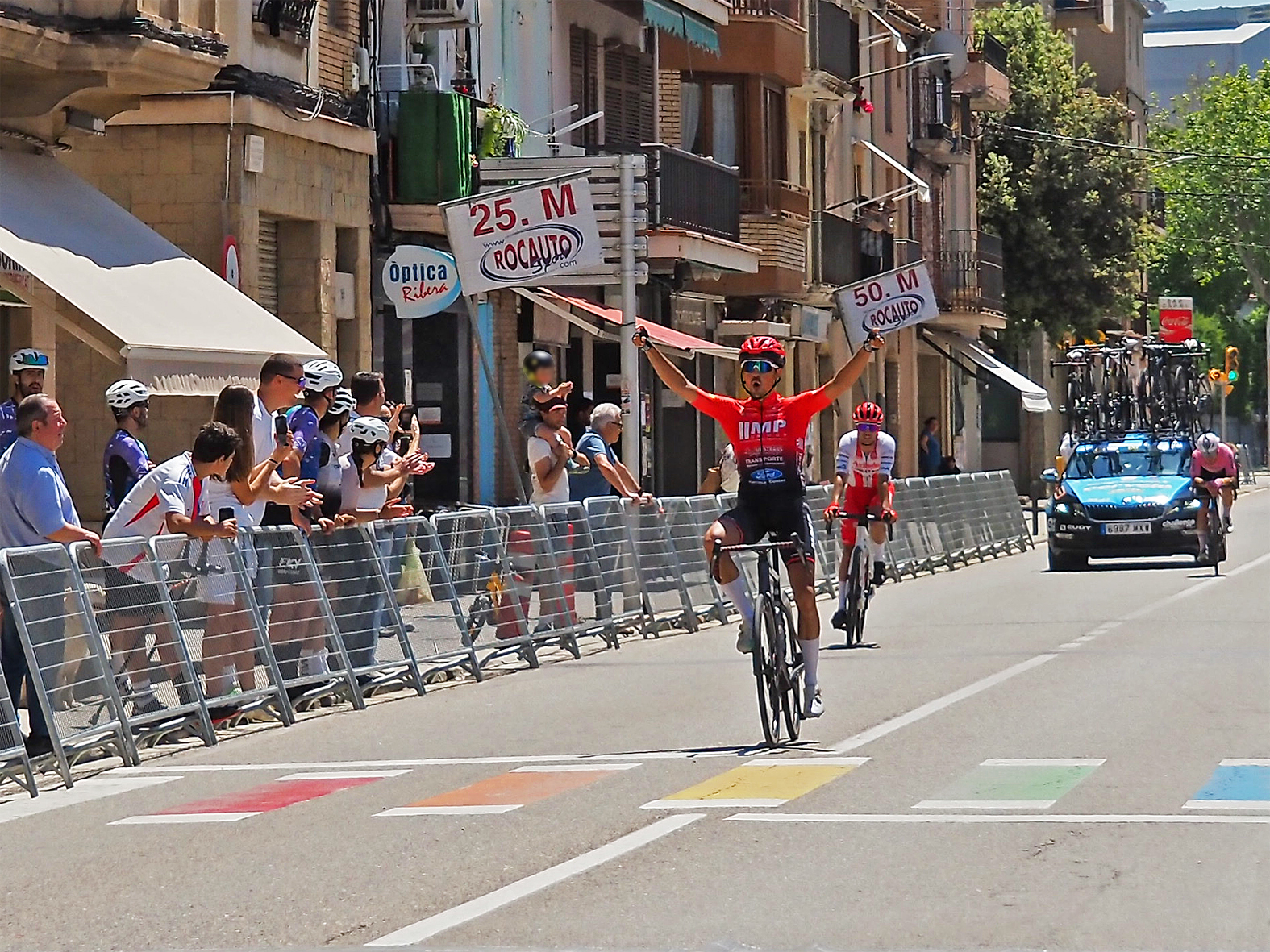Arribada dels tres primers classificats de la 9a Cursa Vila de Súria de Ciclisme en Ruta, dins del calendari de Grans Clàssiques de la Federació Catalana de Ciclisme.