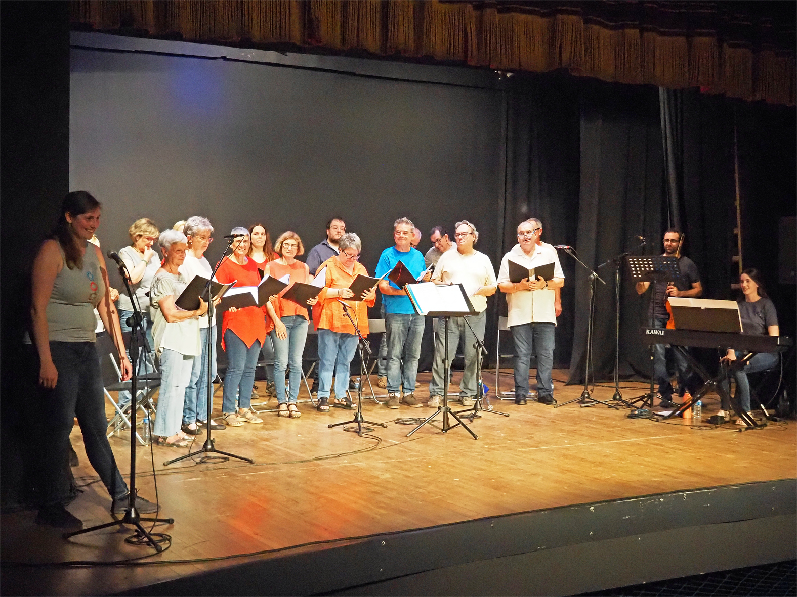 Concert de la Societat Coral La Llanterna al Teatre del Foment Cultural, dins del prÃ²leg de la Festa Major de SÃºria 2025.