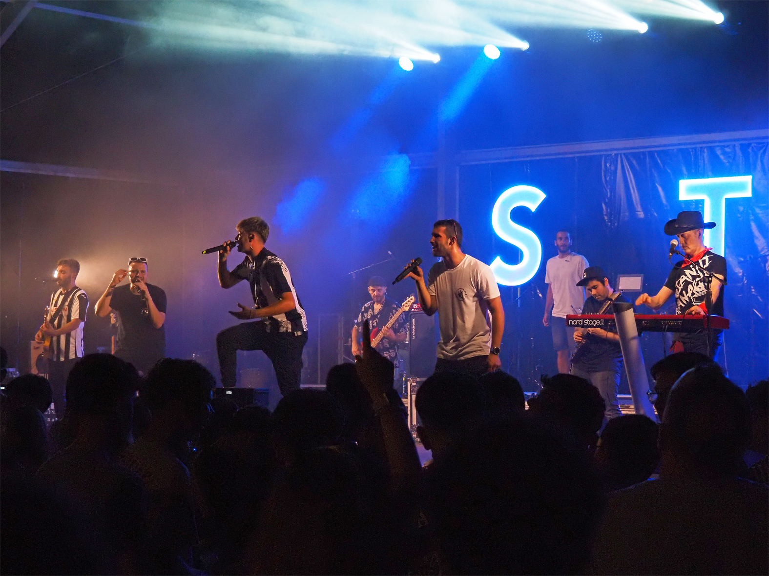 Imatge del concert de Strombers, dins de la Festa Major de Súria 2025.